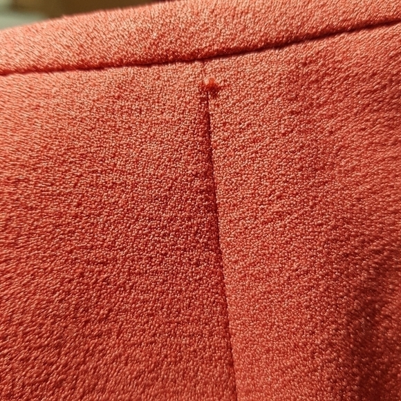 Tahari Arthur S Levine Zippered Coral Midi Skirt - Picture 12 of 12